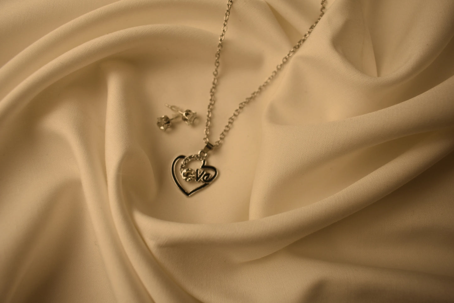 Royal Korean Love Heart Necklace With Earrings