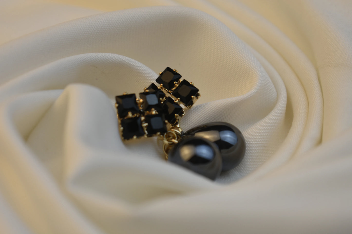 Royal Korean Pearl Earrings